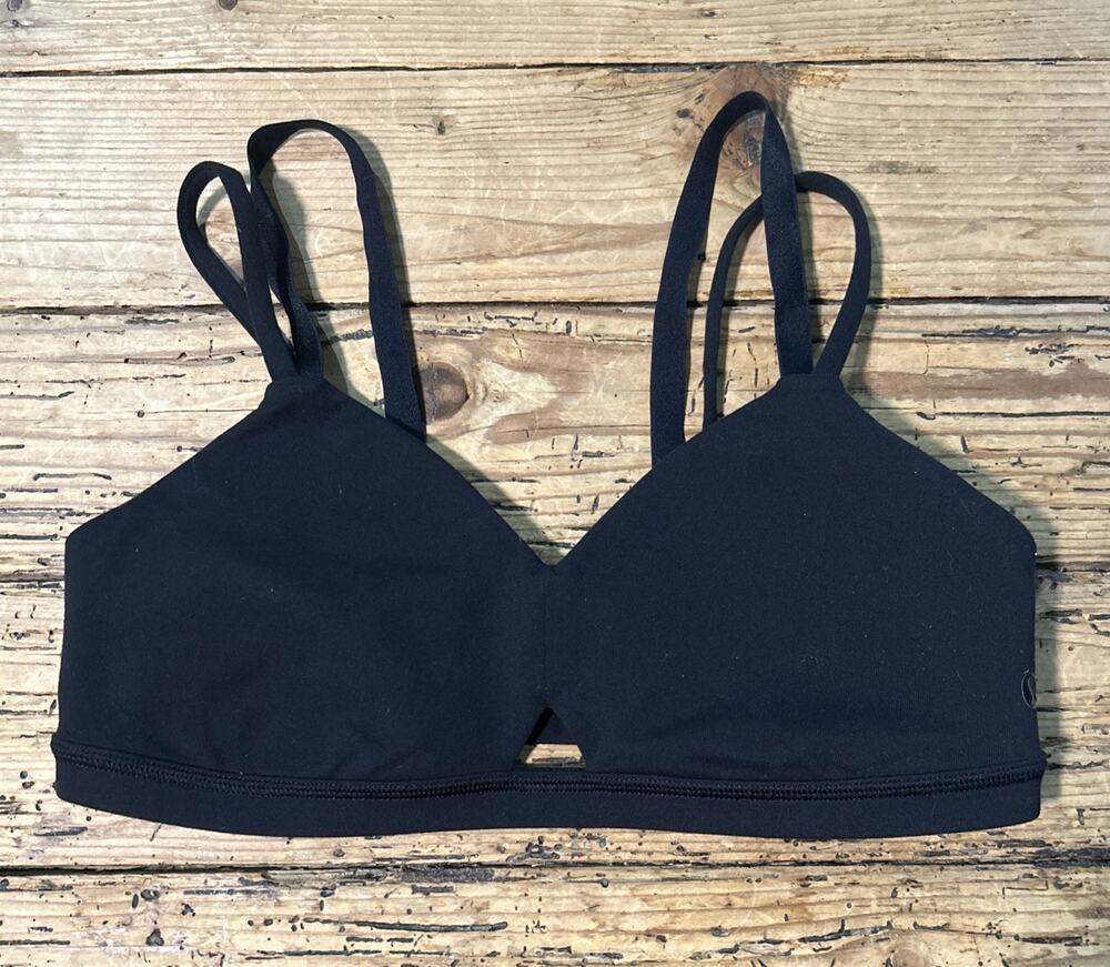 Lululemon Women’s Size 8 Black Keyhole Lace Polka Dotted Bra EUC *Vintage
